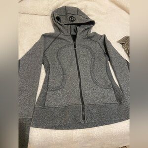 Women's Lululemon zip up